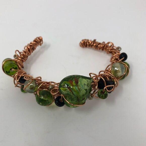 Bracelet Twisted Copper Wire Green Glass Beads - Picture 1 of 7
